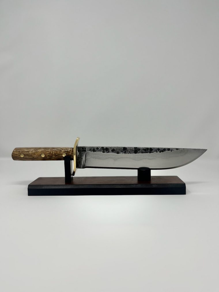 fighting knife with horse chestnut handle